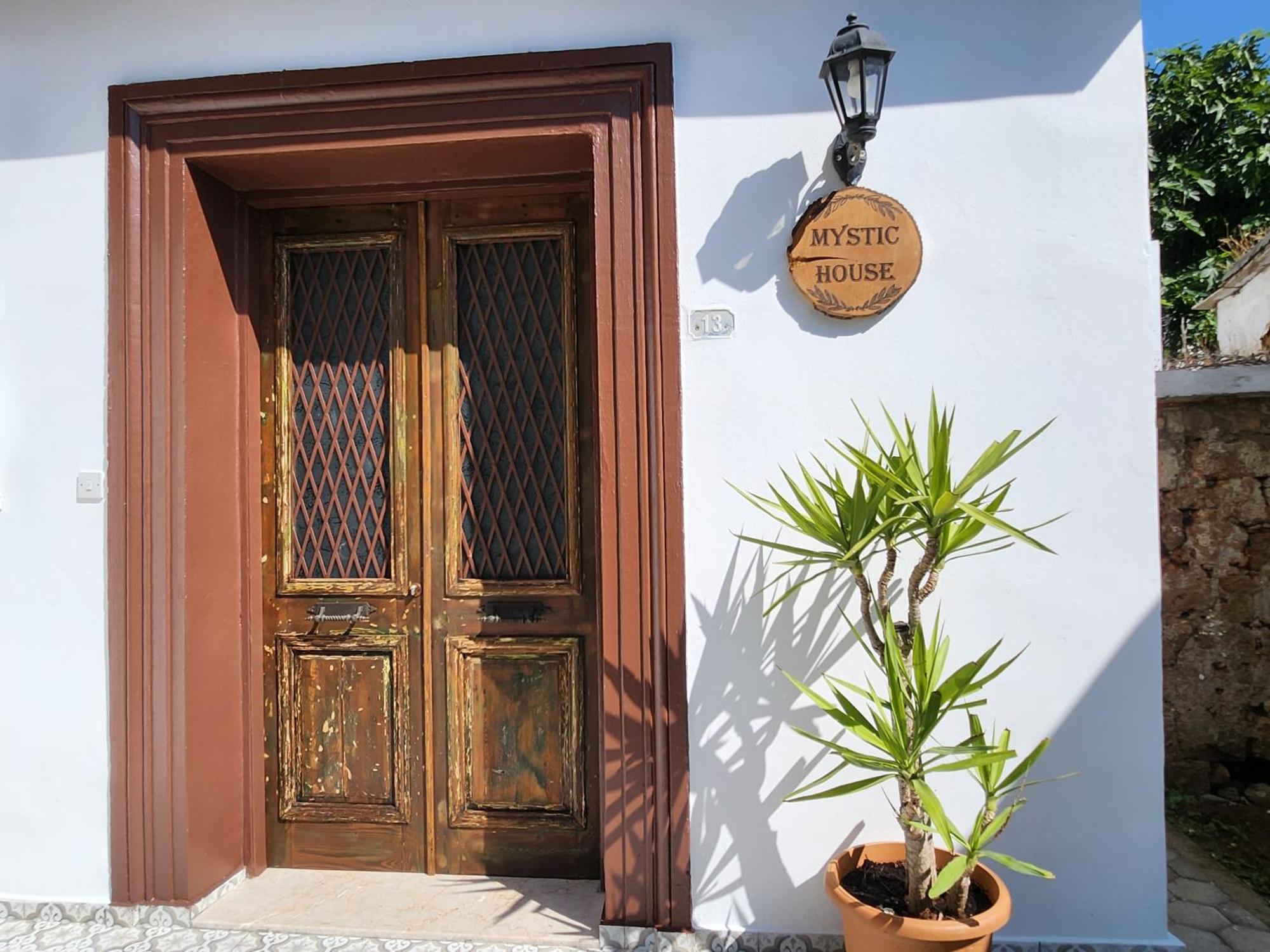 Mystic Guest House Famagusta Famaguszta Kültér fotó